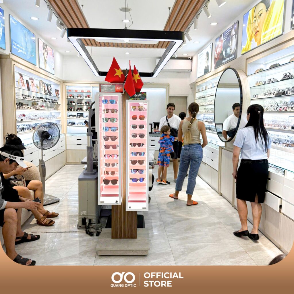 Review Quang Optic 2026: trải nghiệm chọn kính khác biệt